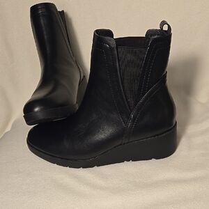 Taryn Rose Ladies Black Wedge Heel Bootie Size 8.5